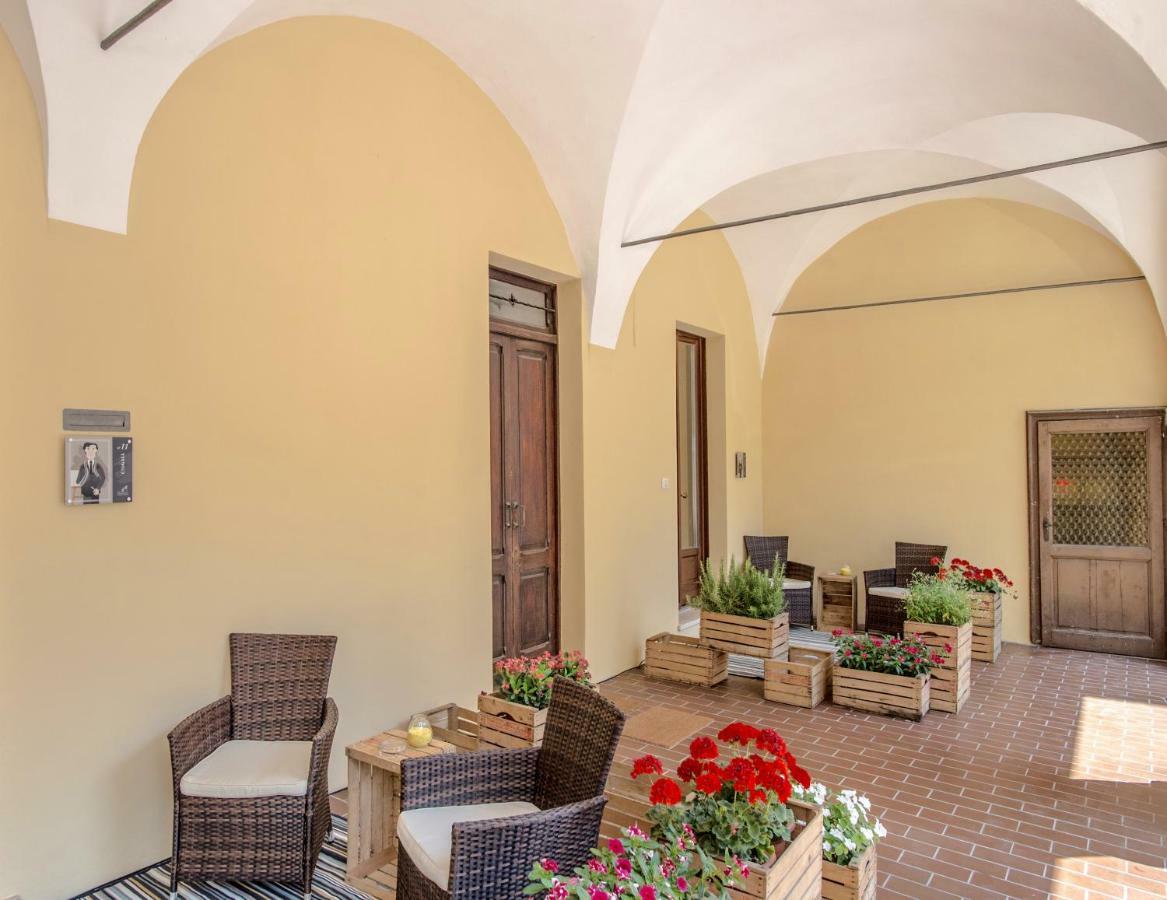 La Canonica - Charming Self-Catering Apartments In Nizza Monferrato Kültér fotó