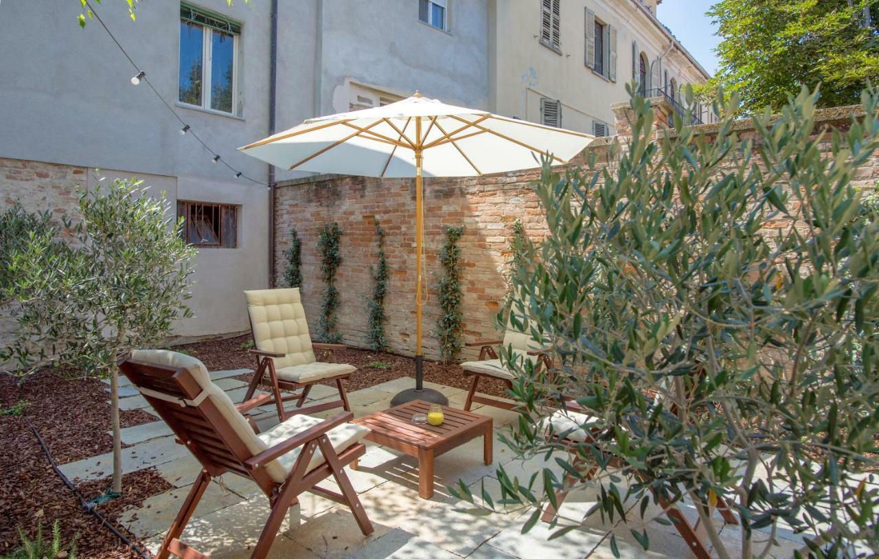 La Canonica - Charming Self-Catering Apartments In Nizza Monferrato Kültér fotó