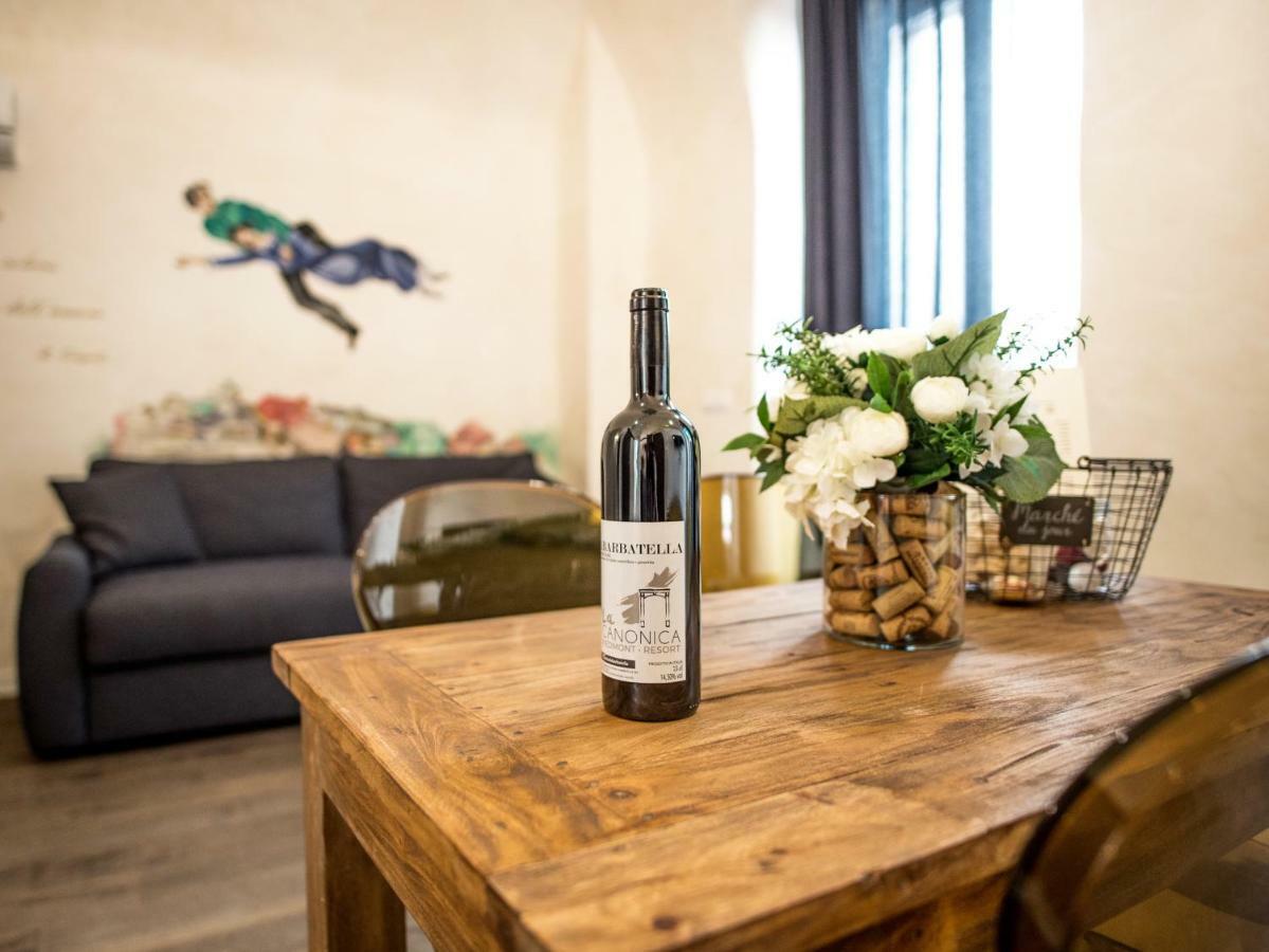 La Canonica - Charming Self-Catering Apartments In Nizza Monferrato Kültér fotó